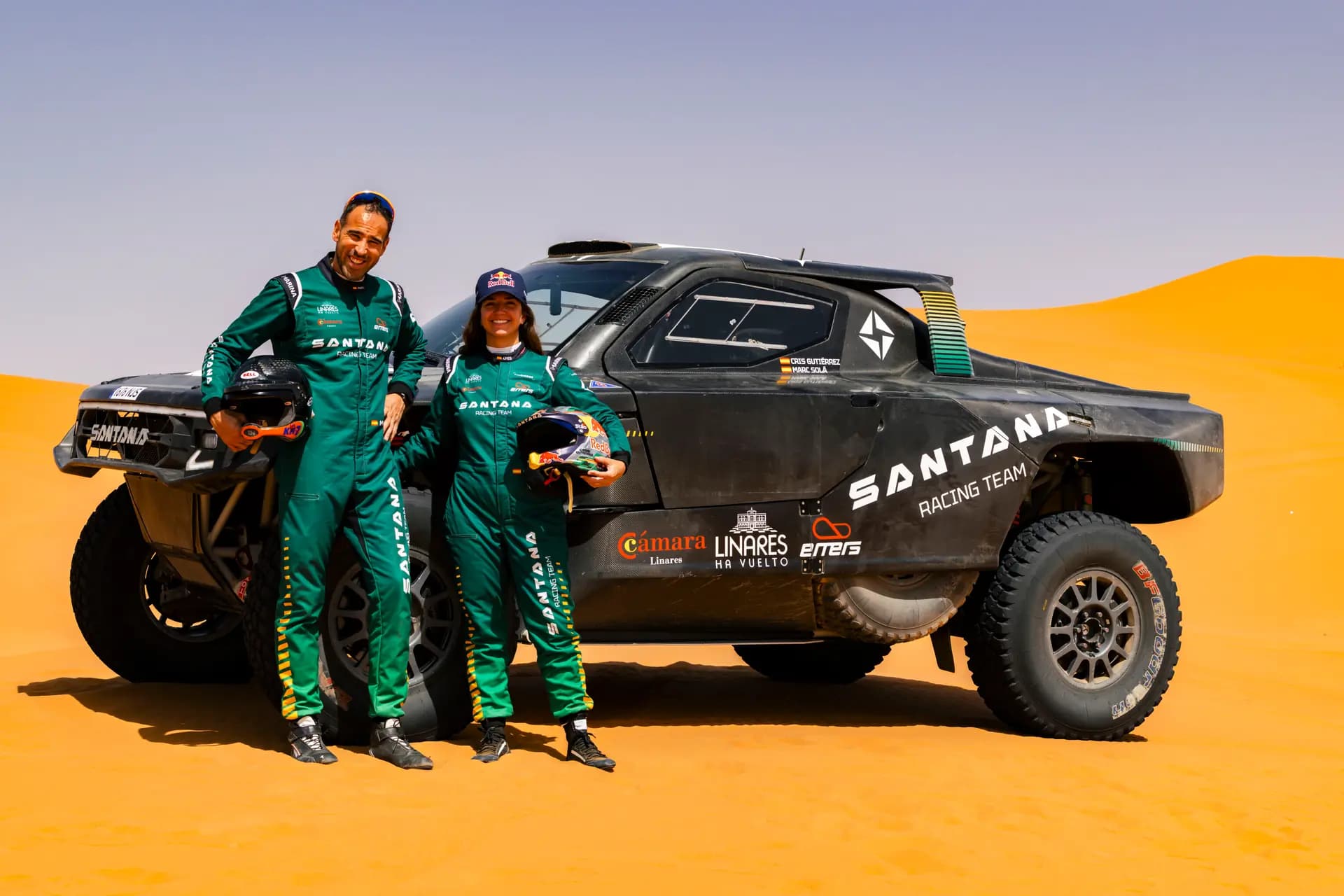 RALLY DE MARRUECOS: CRISTINA GUTIÉRREZ Y MARC SOLÀ SITÚAN AL SANTANA RACING TEAM EN LA NOVENA POSICIÓN EN UNA ETAPA MUY DAKARIANA