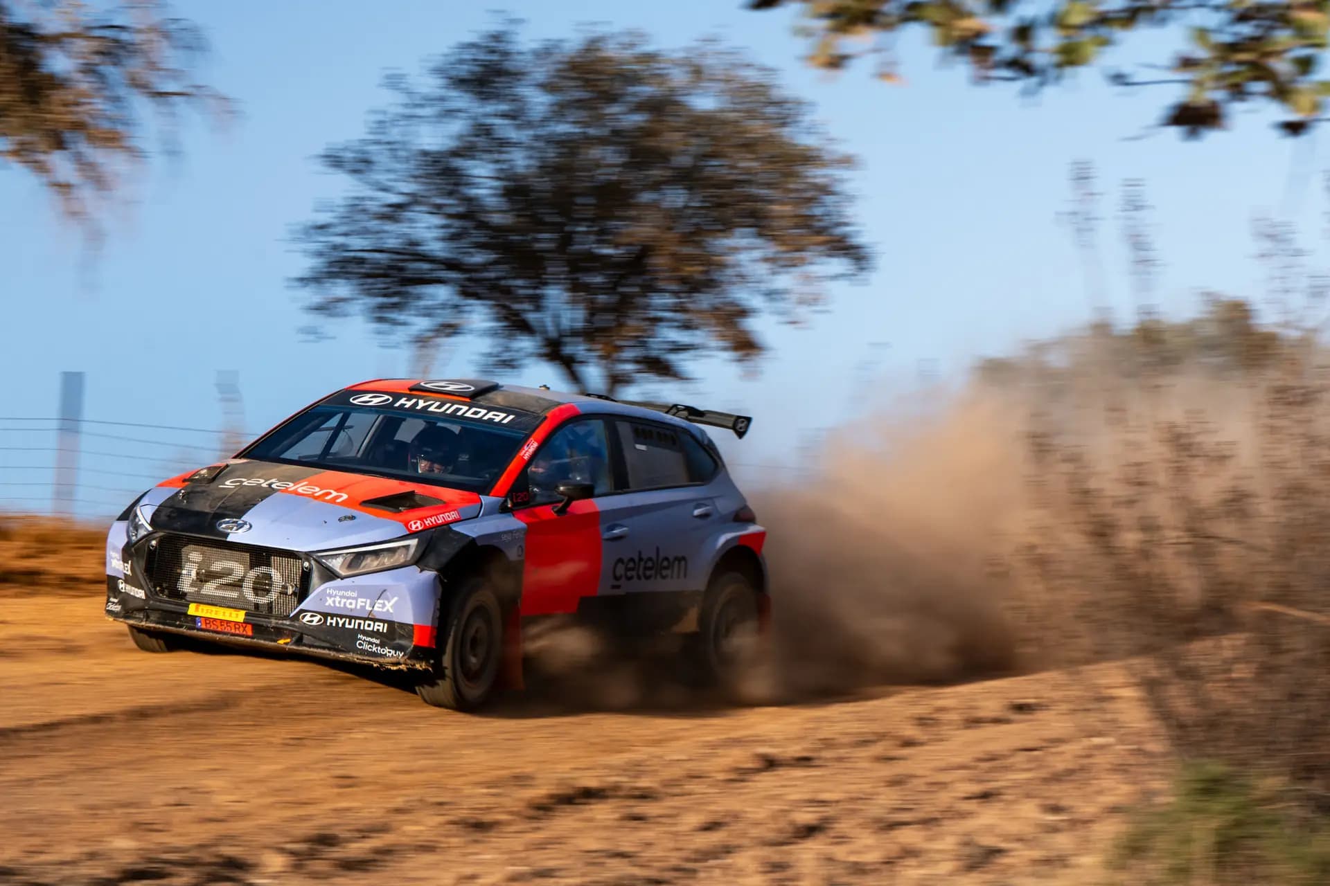 ÓSCAR FUERTES JR. SE ESTRENA EN EL RALLYE DE GRANADA CON EL EQUIPO OFICIAL HYUNDAI MOTOR ESPAÑA